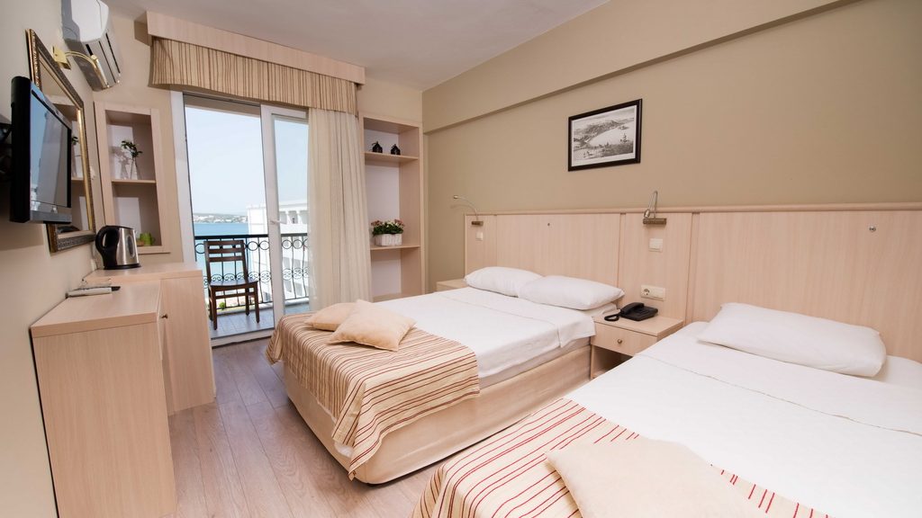 İleri Hotel