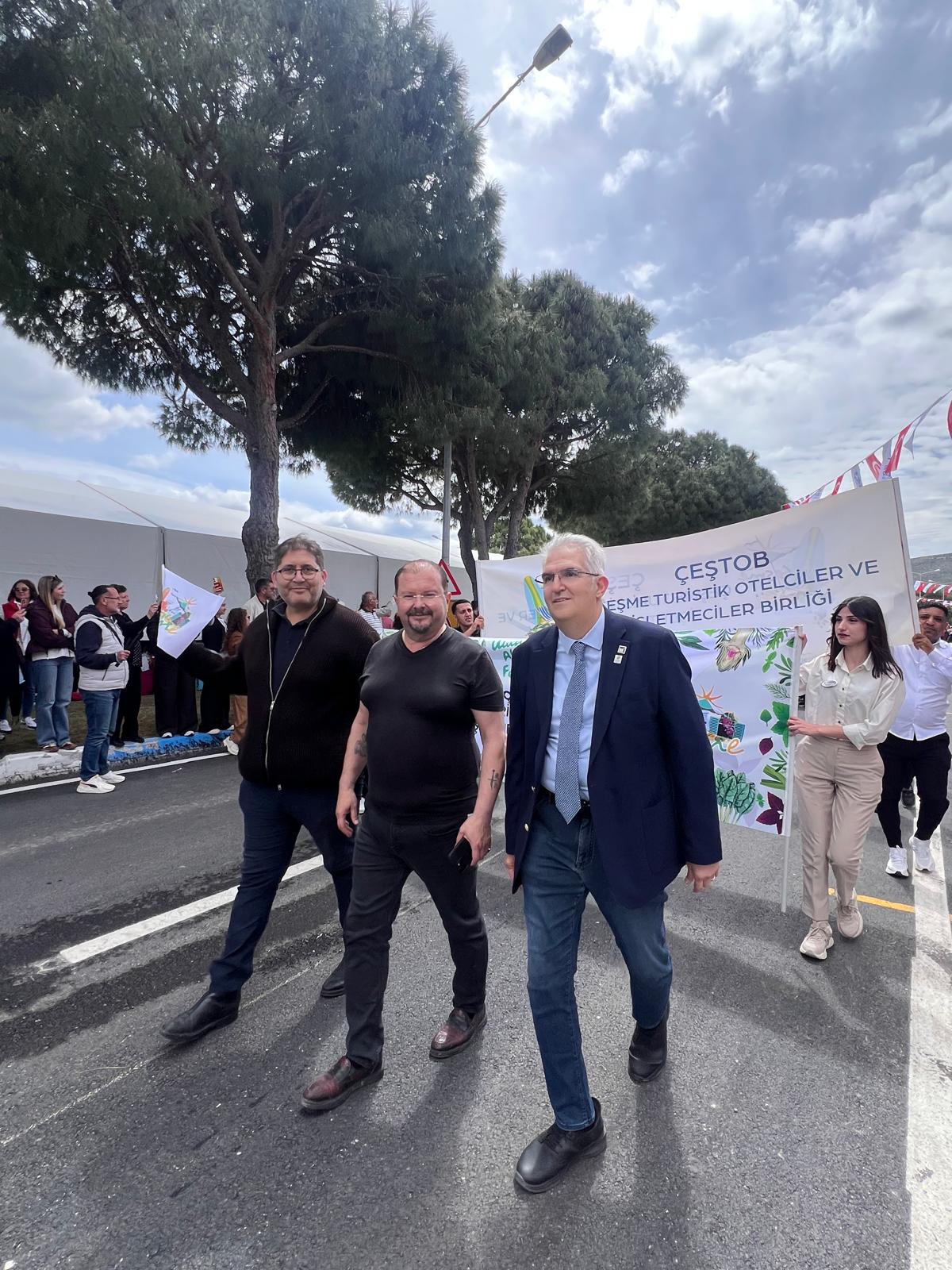 ÇEŞTOB, 15. Alaçatı Ot Festivali Kortejinde Yerini Aldı